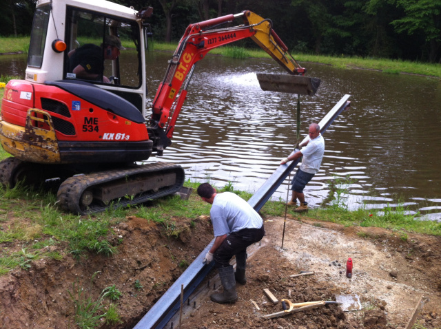 Building a suspended jetty on a lake